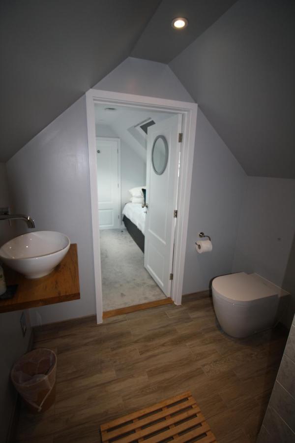 Ryefield Cottage - Luxurious Self-Catered Holiday Cottage With A Log Burner Чичестър Екстериор снимка