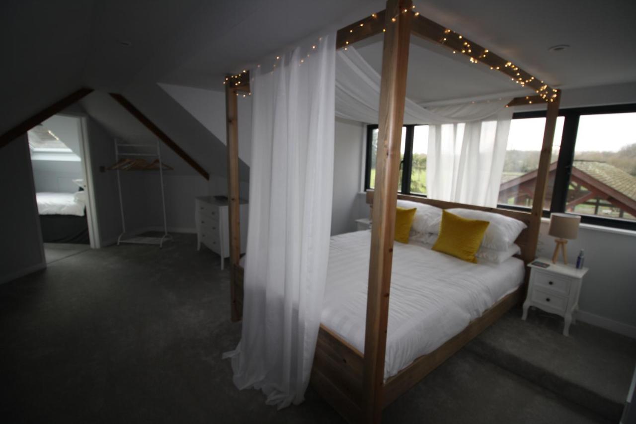 Ryefield Cottage - Luxurious Self-Catered Holiday Cottage With A Log Burner Чичестър Екстериор снимка